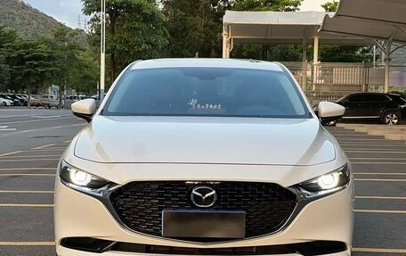 Mazda 3, 2021 год, 1 950 000 рублей, 2 фотография
