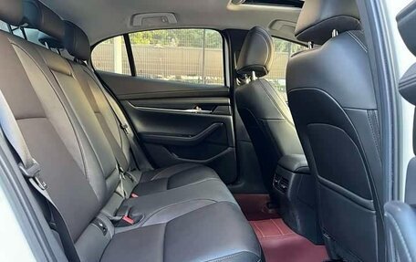 Mazda 3, 2021 год, 1 950 000 рублей, 14 фотография