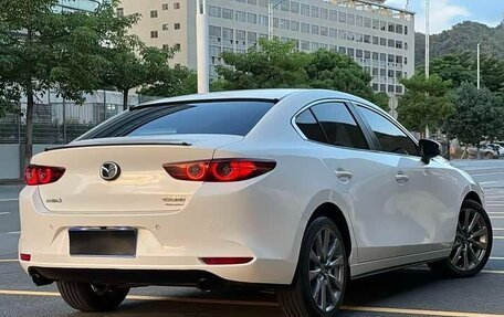 Mazda 3, 2021 год, 1 950 000 рублей, 6 фотография