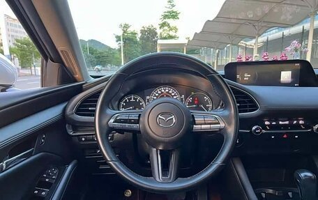 Mazda 3, 2021 год, 1 950 000 рублей, 16 фотография