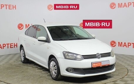 Volkswagen Polo VI (EU Market), 2015 год, 830 000 рублей, 3 фотография