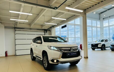 Mitsubishi Pajero Sport III рестайлинг, 2019 год, 2 799 900 рублей, 8 фотография
