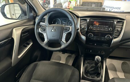 Mitsubishi Pajero Sport III рестайлинг, 2019 год, 2 799 900 рублей, 14 фотография