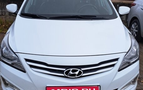 Hyundai Solaris II рестайлинг, 2015 год, 950 000 рублей, 1 фотография