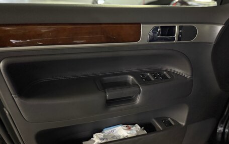 Volkswagen Touareg III, 2008 год, 1 250 000 рублей, 13 фотография