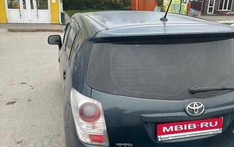 Toyota Verso I, 2010 год, 850 000 рублей, 6 фотография