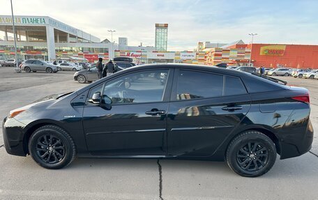 Toyota Prius IV XW50, 2019 год, 2 480 000 рублей, 7 фотография