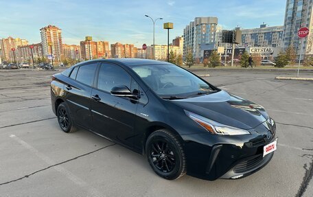 Toyota Prius IV XW50, 2019 год, 2 480 000 рублей, 2 фотография