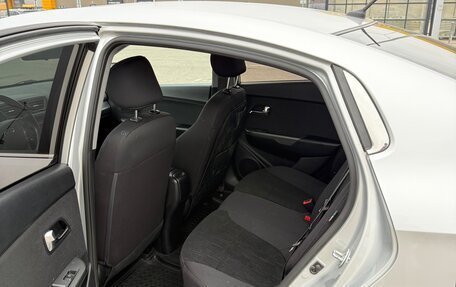 KIA Rio III рестайлинг, 2015 год, 830 000 рублей, 10 фотография