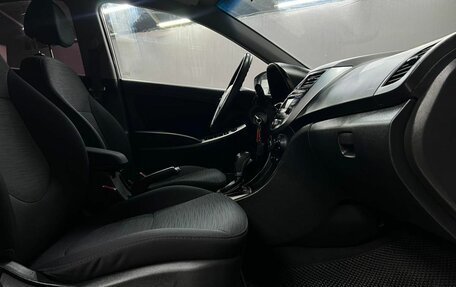 Hyundai Solaris II рестайлинг, 2015 год, 999 888 рублей, 11 фотография