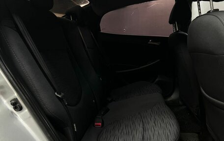 Hyundai Solaris II рестайлинг, 2015 год, 999 888 рублей, 19 фотография