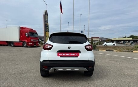 Renault Kaptur I рестайлинг, 2019 год, 930 000 рублей, 4 фотография