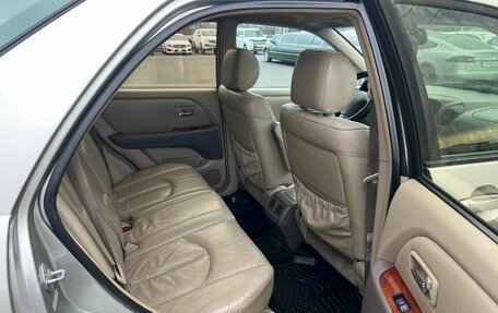 Lexus RX IV рестайлинг, 2000 год, 879 000 рублей, 18 фотография