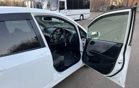 Honda Fit III, 2006 год, 450 000 рублей, 13 фотография