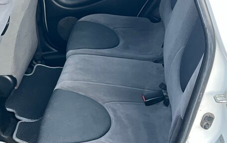 Honda Fit III, 2006 год, 450 000 рублей, 17 фотография