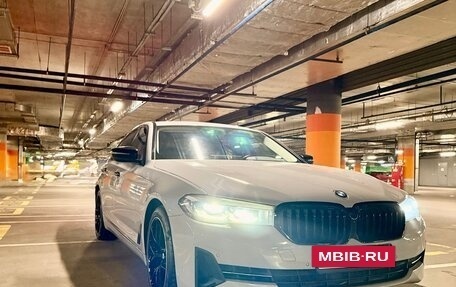 BMW 5 серия, 2021 год, 5 400 000 рублей, 8 фотография