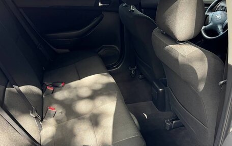 Toyota Avensis III рестайлинг, 2006 год, 580 000 рублей, 9 фотография