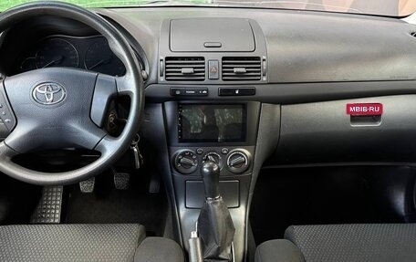 Toyota Avensis III рестайлинг, 2006 год, 580 000 рублей, 7 фотография