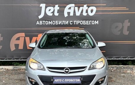 Opel Astra J, 2013 год, 669 000 рублей, 2 фотография