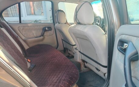 Nissan Primera II рестайлинг, 1999 год, 260 000 рублей, 8 фотография