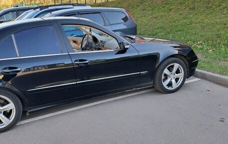 Mercedes-Benz E-Класс, 2005 год, 1 050 000 рублей, 4 фотография