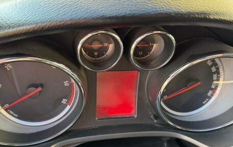 Opel Insignia II рестайлинг, 2011 год, 750 000 рублей, 13 фотография