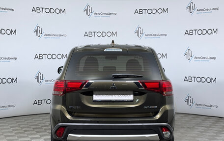 Mitsubishi Outlander III рестайлинг 3, 2018 год, 1 724 000 рублей, 4 фотография