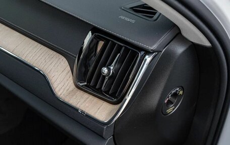 Volvo XC60 II, 2025 год, 9 600 000 рублей, 20 фотография