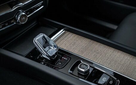 Volvo XC60 II, 2025 год, 9 600 000 рублей, 22 фотография