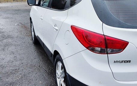 Hyundai ix35 I рестайлинг, 2013 год, 1 000 000 рублей, 4 фотография