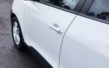 Hyundai ix35 I рестайлинг, 2013 год, 1 000 000 рублей, 15 фотография