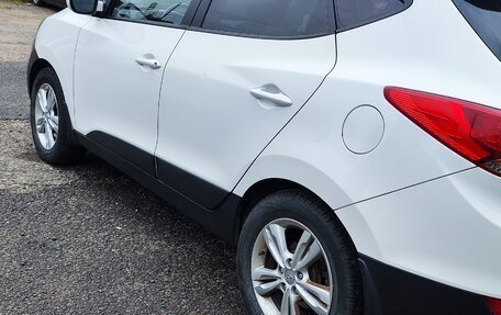 Hyundai ix35 I рестайлинг, 2013 год, 1 000 000 рублей, 20 фотография