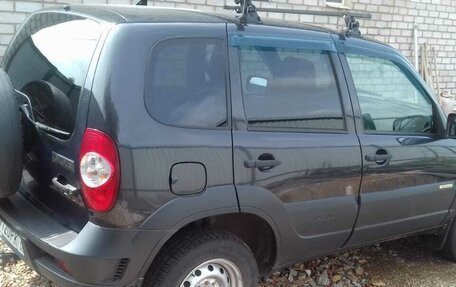 Chevrolet Niva I рестайлинг, 2017 год, 720 000 рублей, 2 фотография