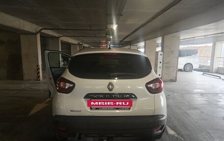 Renault Kaptur I рестайлинг, 2018 год, 870 000 рублей, 2 фотография