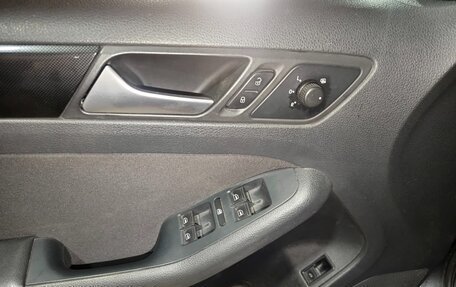 Volkswagen Jetta VI, 2013 год, 1 200 000 рублей, 7 фотография