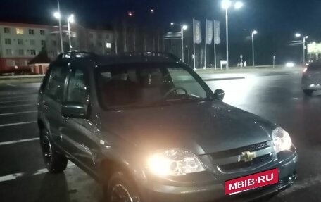 Chevrolet Niva I рестайлинг, 2015 год, 525 000 рублей, 2 фотография