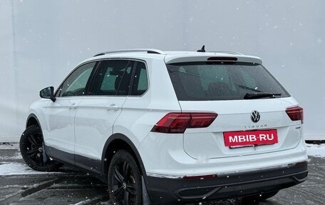 Volkswagen Tiguan II, 2021 год, 2 950 000 рублей, 4 фотография