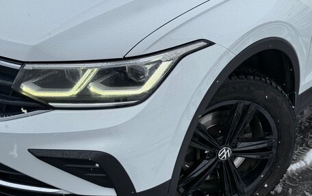 Volkswagen Tiguan II, 2021 год, 2 950 000 рублей, 17 фотография