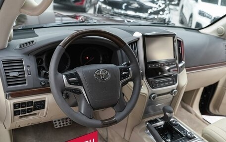 Toyota Land Cruiser 200, 2015 год, 4 997 000 рублей, 12 фотография