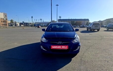 Hyundai Solaris II рестайлинг, 2012 год, 830 000 рублей, 2 фотография