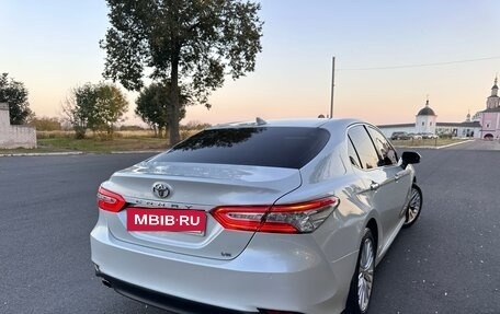 Toyota Camry, 2019 год, 3 750 000 рублей, 9 фотография