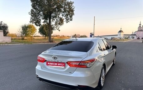 Toyota Camry, 2019 год, 3 750 000 рублей, 7 фотография