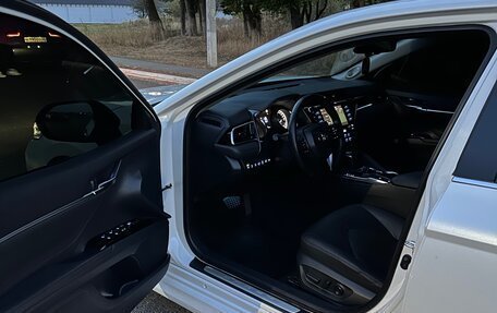 Toyota Camry, 2019 год, 3 750 000 рублей, 20 фотография