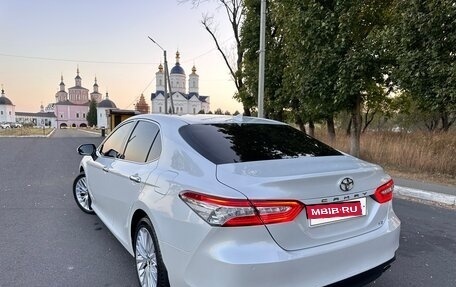 Toyota Camry, 2019 год, 3 750 000 рублей, 11 фотография