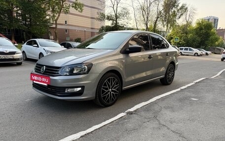 Volkswagen Polo VI (EU Market), 2020 год, 1 300 000 рублей, 2 фотография
