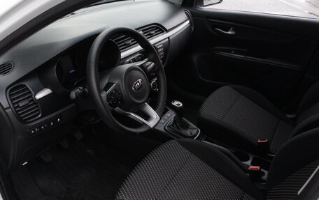 KIA Rio IV, 2018 год, 1 325 000 рублей, 7 фотография