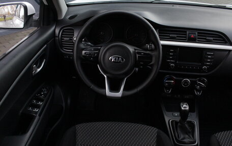 KIA Rio IV, 2018 год, 1 325 000 рублей, 10 фотография