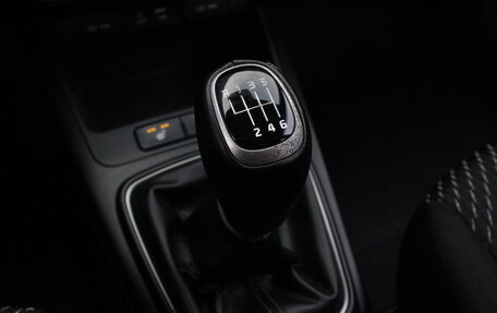 KIA Rio IV, 2018 год, 1 325 000 рублей, 19 фотография