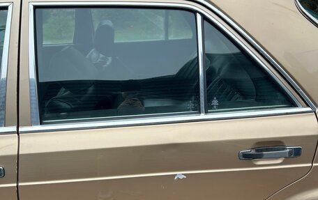 Mercedes-Benz S-Класс, 1986 год, 1 500 000 рублей, 5 фотография