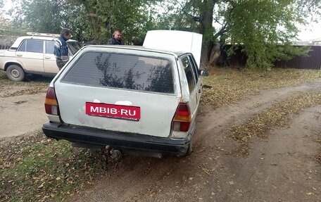 Volkswagen Passat B2, 1985 год, 120 000 рублей, 2 фотография